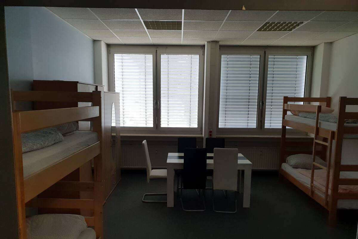 Shared Dormitory, Non Smoking