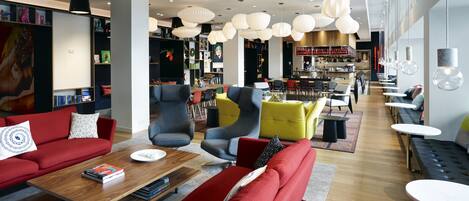 Àrea amb seients del vestíbul