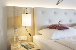 Deluxe Double Room, Balcony (3) | Room amenity