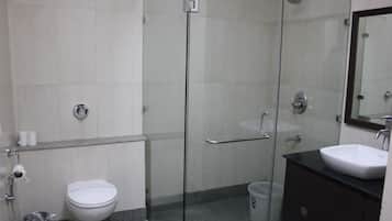 Standard Double Room, Accessible, Garden View | Bathroom | Shower, rainfall showerhead