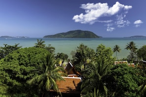 Panoramic-Vierbettzimmer, Meerblick, Poolseite | Strand-/Meerblick