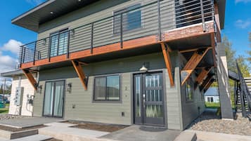 Premium Suite (2) | 1 chambre, surmatelas, décoration personnalisée