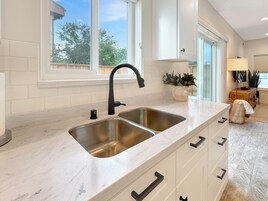 Premium Suite (11) | Private kitchen