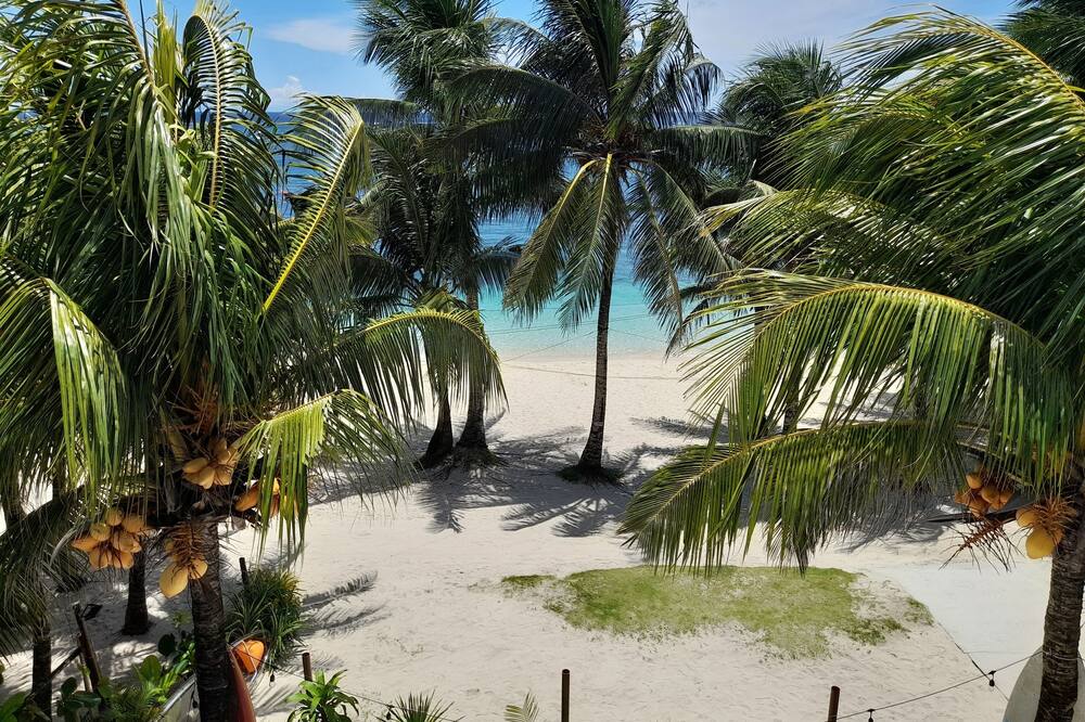 Marnin's Place Boracay