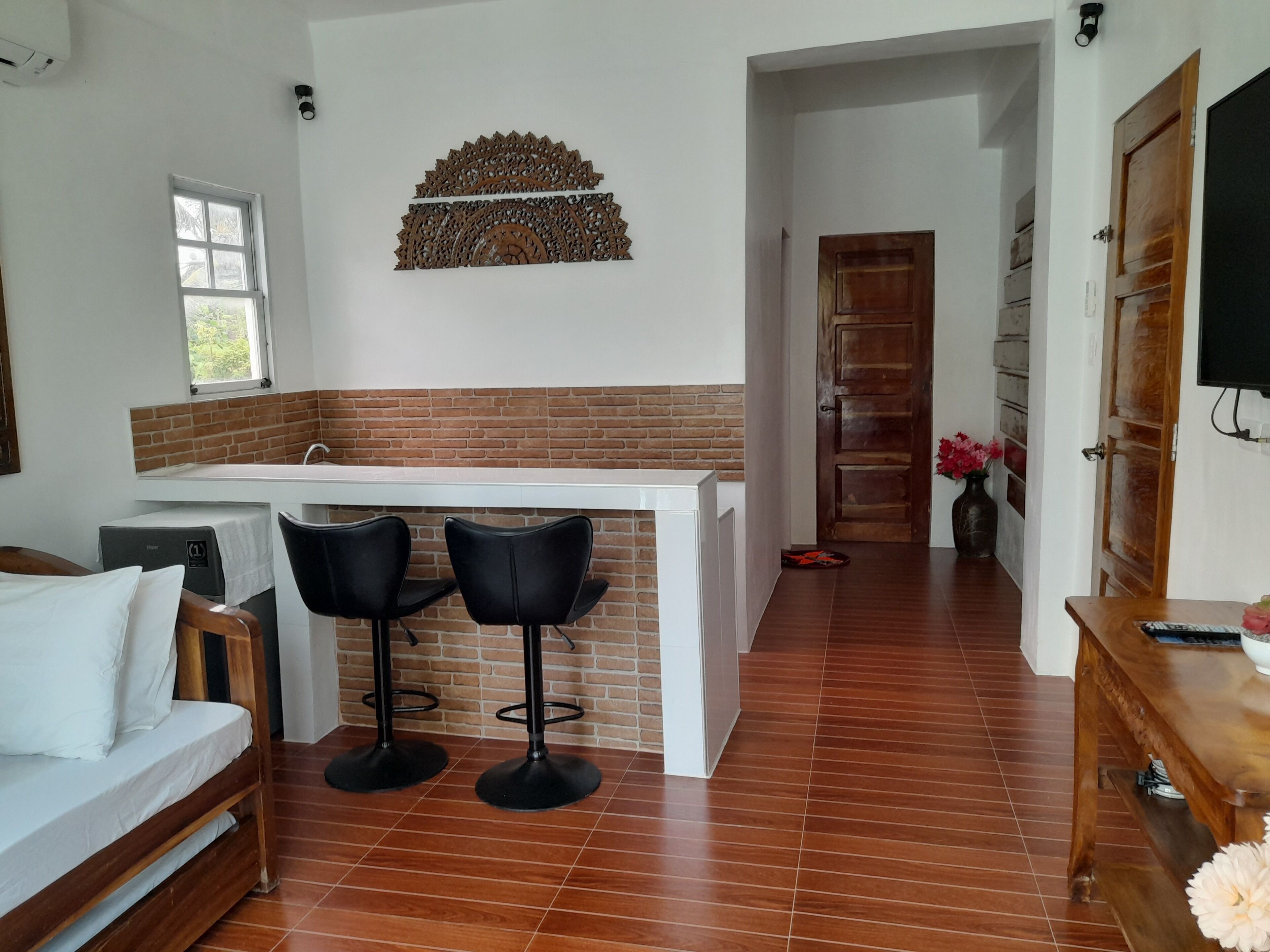 Foto - Marnin's Place