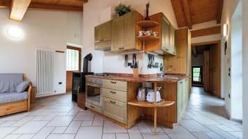 Apartment, 2 Bedrooms (3-6 Pax Margherita) | Private kitchen