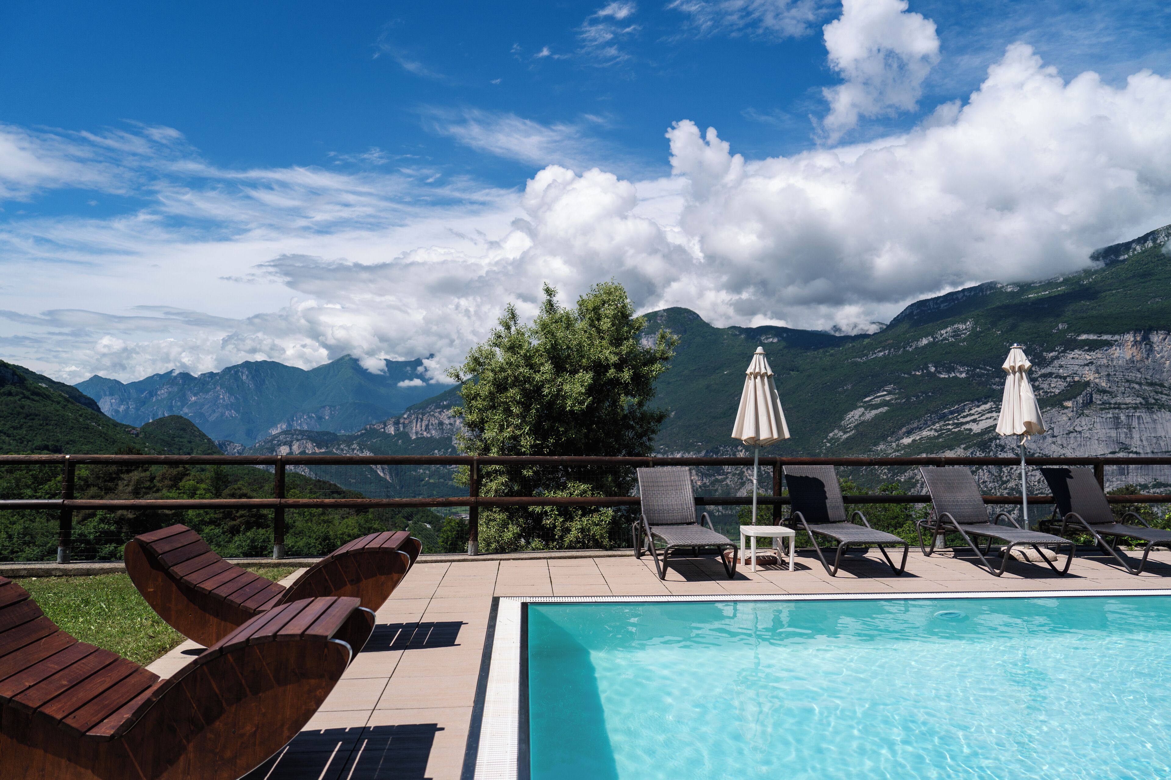 Piscina externa sazonal