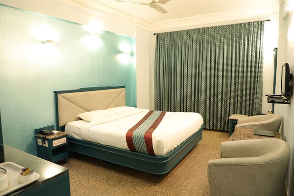 Chambre Ville Double ou avec lits jumeaux | Wi-Fi gratuit, draps fournis, accès pour personnes à mobilité réduite