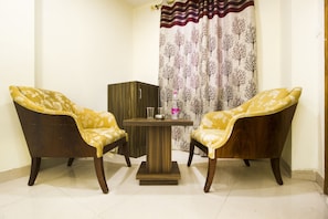 View from room - Hotel Kelvish (New Delhi)