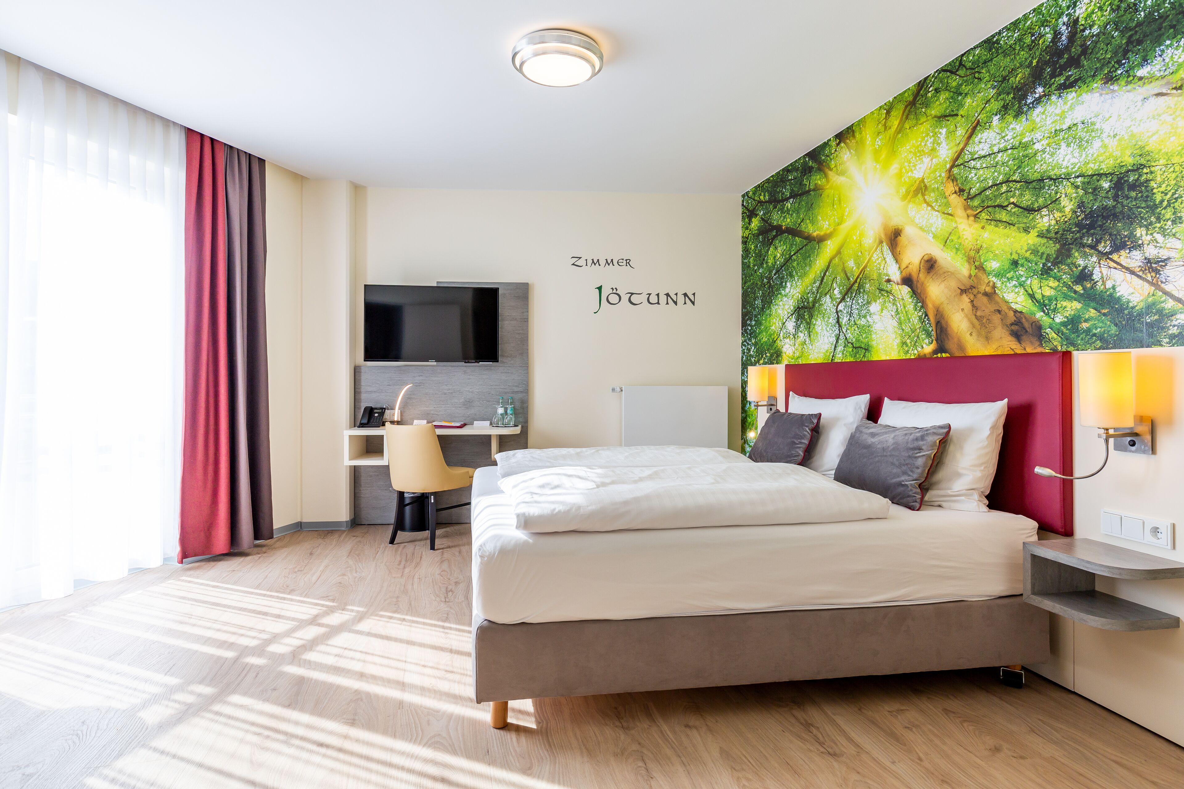 1 bedroom, hypo-allergenic bedding, in-room safe, desk