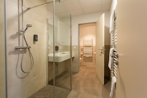 Suite, Mountain View | Bathroom | Shower, rainfall showerhead, free toiletries, hair dryer