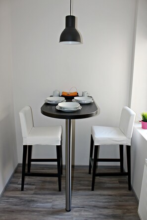 Apartamento | Servicio de comidas en la habitación