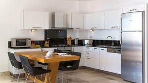 Villa, 3 chambres | Cuisine privée