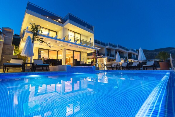 Villa, 4 chambres | Terrasse/Patio