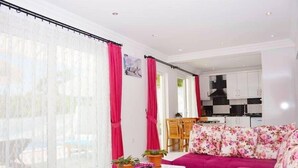 Unclassified image, 3 of 15, button - Villa Ulus (Kas)