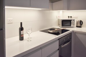 Private kitchen - Mythical Sands Resort (Paralimni)