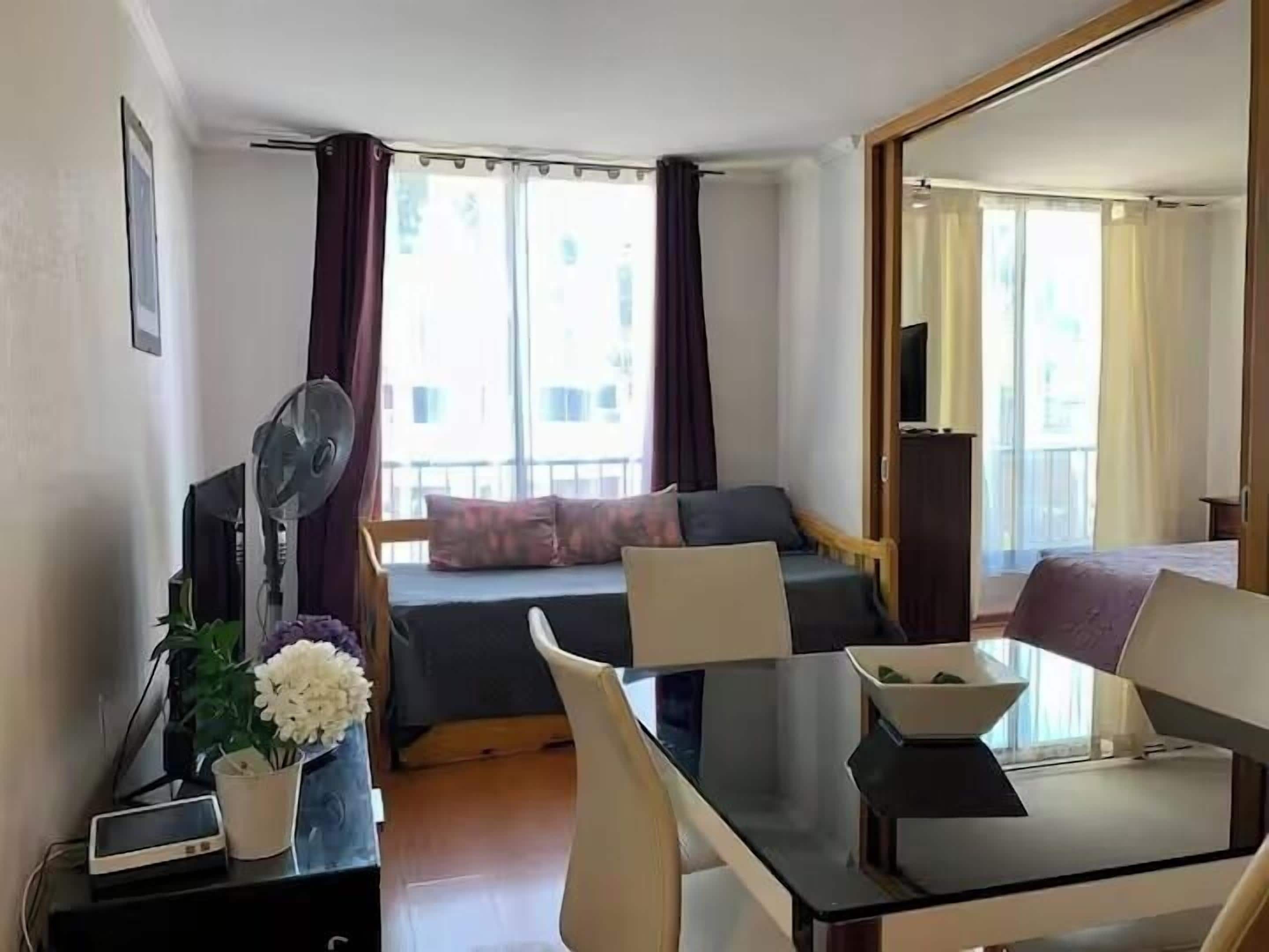 Departamento Confort, 1 habitación, para no fumadores | Área de sala de estar | Smart TV y Netflix 