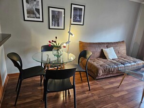 Appartement Confort, 1 chambre | Salle à manger
