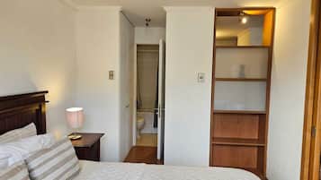 Comfort Apartment, 1 Bedroom, Non Smoking | Individually furnished, laptop workspace, iron/ironing board, free WiFi