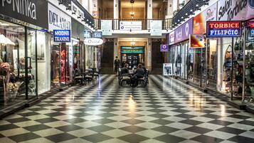 Pintu masuk hartanah