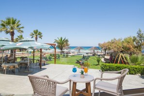 Superior Studio Suite, Sea View | Balcony - Plaka Beach Resort (Zakynthos)