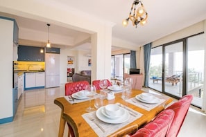 Villa, 1 Schlafzimmer, Nichtraucher, eigener Pool | Wohnbereich | Flachbildfernseher