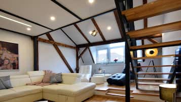 Departamento exclusivo, 2 habitaciones | 2 habitaciones, sábanas italianas Frette y ropa de cama de alta calidad