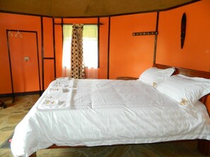 Executive Cottage | 1 bedroom, desk, free WiFi, bed sheets