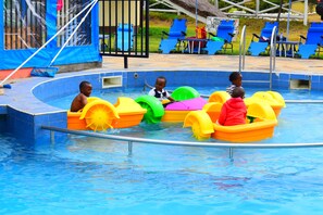 Piscine extérieure