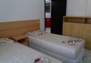 Family Apartment, Multiple Beds, Smoking, City View