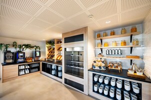 Desayuno continental todos los días (con cargo)