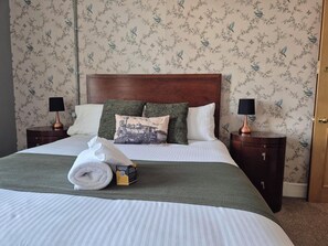 Premium Double Room, 1 King Bed, Non Smoking | Bathroom | Shower, hair dryer, towels, soap - The Great Western Hotel (Taunton)