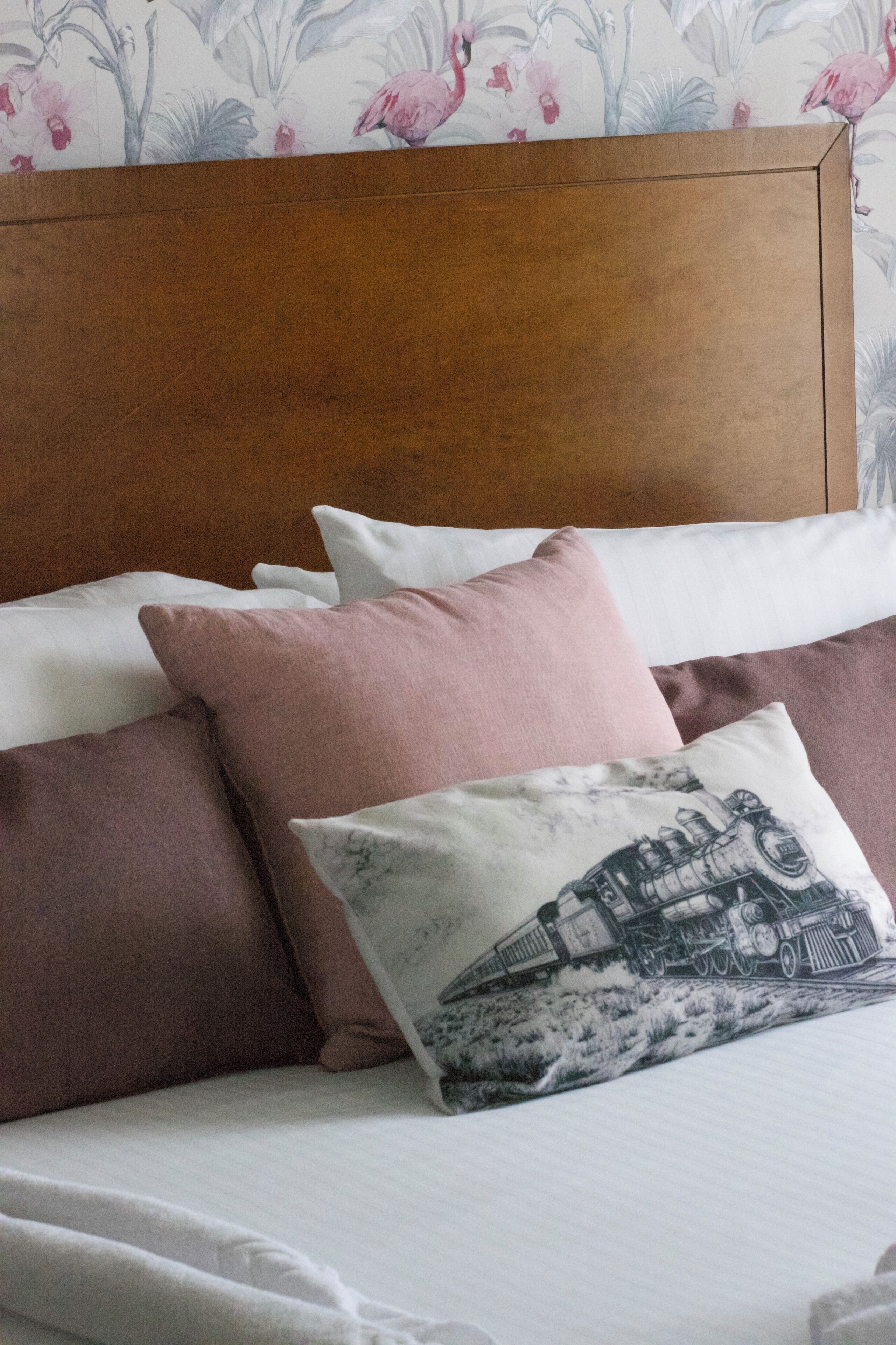 Premium Double Room, 1 King Bed, Non Smoking | Desk, free WiFi, bed sheets