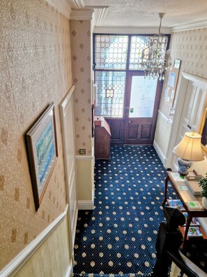 Lobby - Crescent Lodge Guest House (Whitby)
