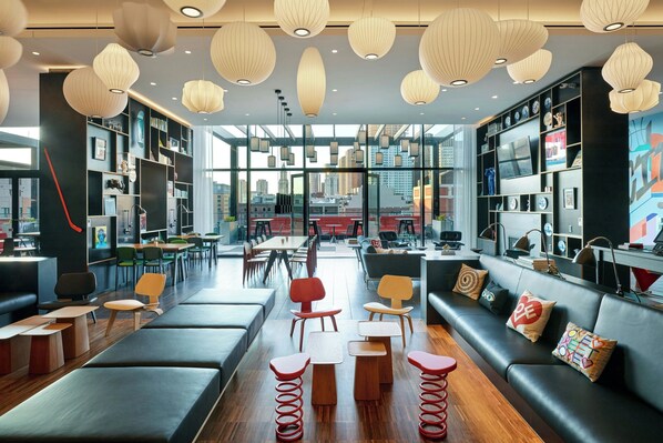 Lobby - citizenM Boston North Station (Boston)
