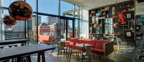 Sala de estar en el lobby