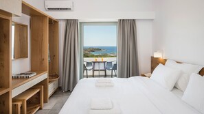 Minibar, desk, iron/ironing board, free WiFi - Glykeria Hotel (Kissamos)