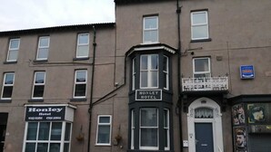 Front of property - evening/night - Honley Hotel (Blackpool)
