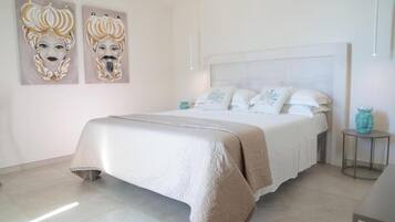1 bedroom, minibar, individually decorated, individually furnished
