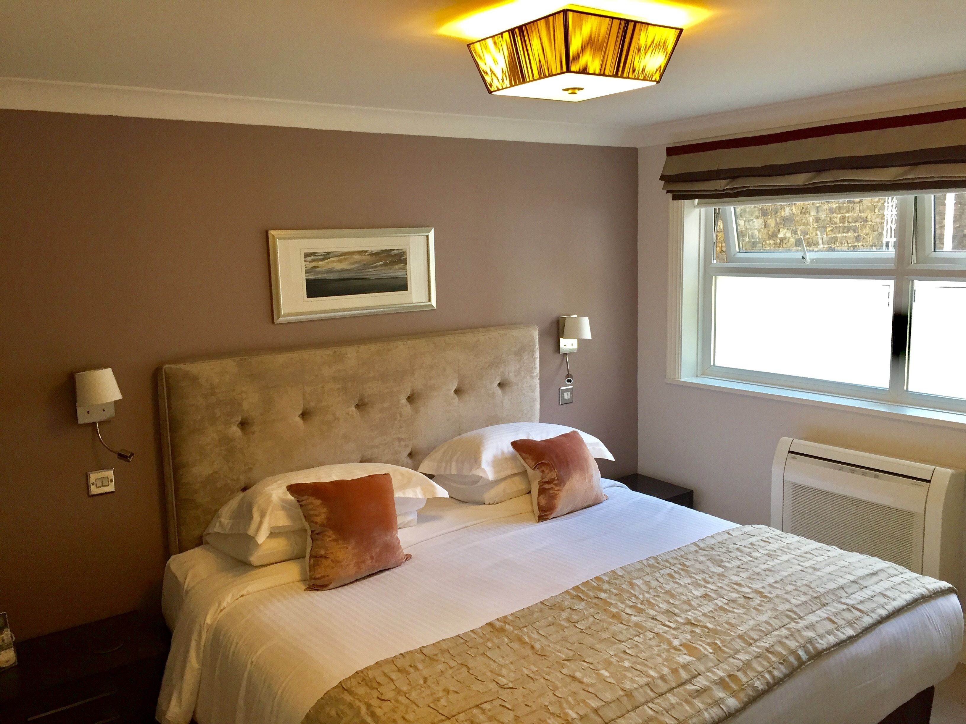 Superior-huoneisto, 1 makuuhuone | Tallelokero huoneessa, pimennysverhot, äänieristys, silitysrauta/-lauta