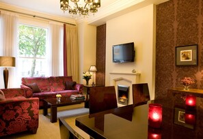 高級公寓, 2 間臥室 | 起居區