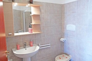 Maison, 3 chambres, vue mer | Salle de bain