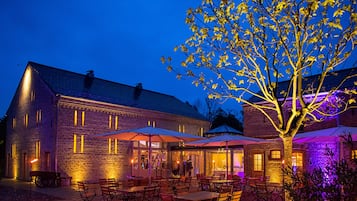 Extérieur