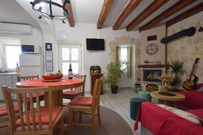 غرفة المعيشة