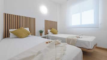 Apartment, 2 Bedrooms (6 pax) | Iron/ironing board, cots/infant beds, free WiFi, bed sheets