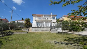 Property grounds - Apartments Anka (Krk)