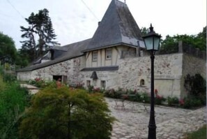 Exterior - Chambres d'Hôtes Le Mouton (Blaison-Saint-Sulpice)