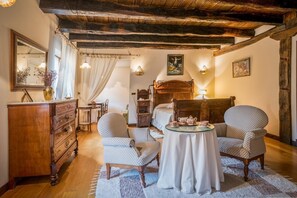 Electric kettle - Caserio Iruaritz (Amurrio)