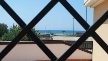 Apartment, 2 Schlafzimmer, Meerblick | Strand-/Meerblick