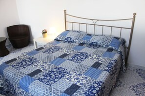 Apartament, 2 dormitoris, vistes al mar | 2 dormitoris, wifi gratuïta i roba de llit 